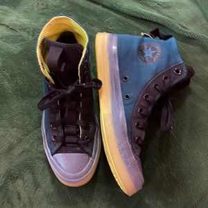 Women’s size 7 CX Explore Converse, barely worn